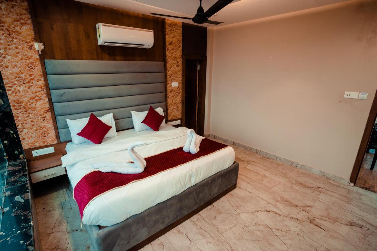 Hotel Jsr Ganga Varanasi Exterior foto